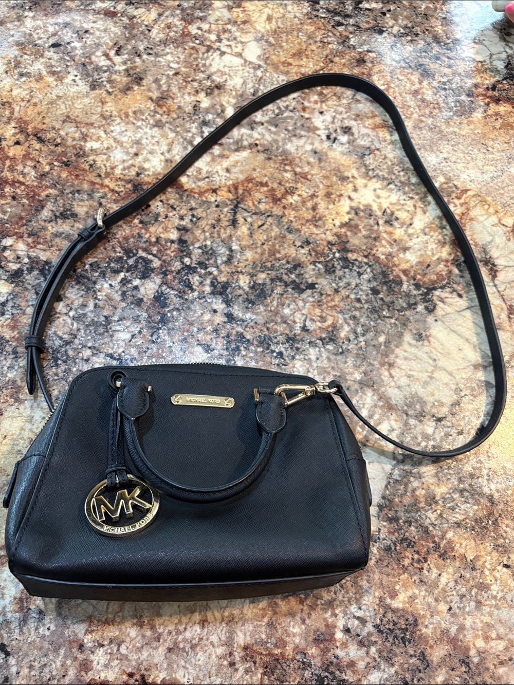Black Michael Kors Jet Set Small Saffiano Leather Handbag